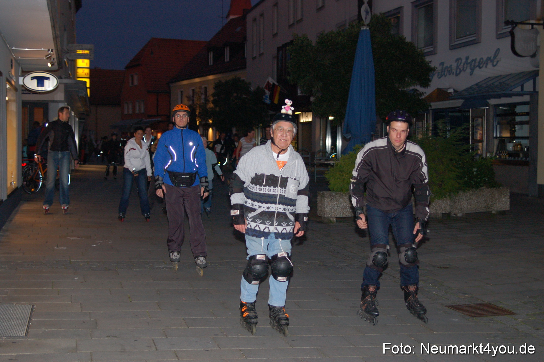 0029 Glossner Blade Night 150906